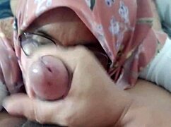 tante riani sucks cock passionately enjoys every thrust