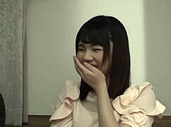 無知な女子大生の狭いマンコに生ハメ！ ハード絶頂で中出しイキ狂い2！