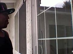 Midget BBC shocks mature wife with rough interracial pounding and gape