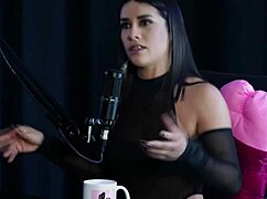 foi tri campeã nas brs, deu muito o cu e as inseguranças das mulheres... val mineirinha no swing cast sheer red tá louca!! 😈🔥