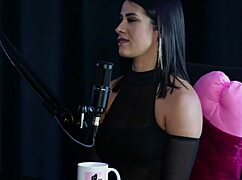 foi tri campeã nas brs, deu muito o cu e as inseguranças das mulheres... val mineirinha no swing cast sheer red tá louca!! 😈🔥