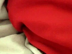 si tocca in pigiama... oh man she cums so hard in her pj's 😩💦