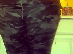 my thick ebony ass twerking hard wanna see it bounce all over
