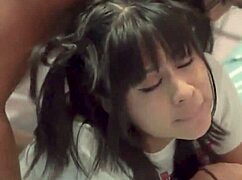 deliciosa morenita colombiana petite milf gime cogiendo duro con novio en bedroom pov