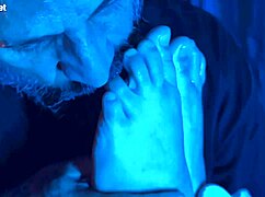 Who's ready for my wet pussy and barefoot toes craving clit licks and vibes?? 👅🦶💦