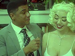 Barack Obama bangs Marilyn Monroe in wild presidents day cosplay parody 😂🍆👑