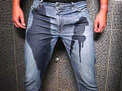 hey dude, ever seen a guy pee in his jeans outdoors then cum hard at the end?