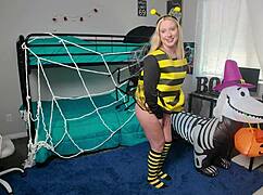 pawg blonde kallie taylor sneaks dick backstage