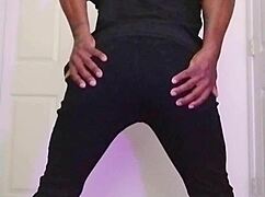 Join this 7-minute ass stretching workout session for flexible exercise gains