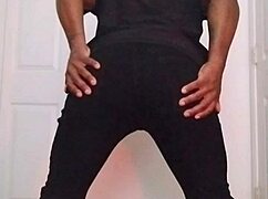 Join this 7-minute ass stretching workout session for flexible exercise gains