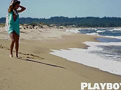 Damn Sexy Milf Lilii Poses Naked Outdoor Showing Hot Body!