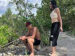 outdoor amateur latina teen begs skinny guy to pound her hard al aire libre