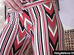 big boobed vicky vette deepthroats rokks monster cock then takes DOGGYSTYLE cumshot 👅🍆