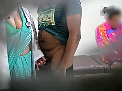 doctor handjobs patient as mommy watches 👀🍆💦