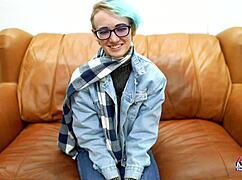 Wanna see slim blonde coed squirt from messy deepthroat toys?