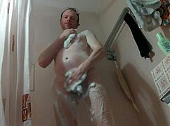 Lanatuls presents an anal enthusiast taking fast hard ass and pussy action with shampoo bottle in bathtub