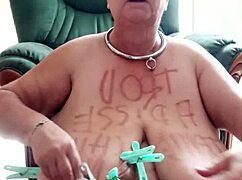 Chienne Marie Shumilie films dirty video for master Diabolus in stockings