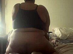 pregnant bbw babe rides that bbc hard to cum all over it