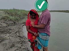 bangladeshi bowdi bends over for boyfriend's doggystyle pounding outdoors