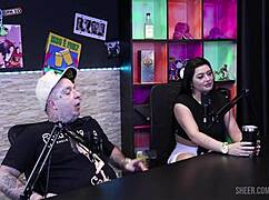 fudeu a casada monica lima na web while hubby watches bruna carlos join?