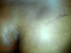 Negona sentando gostoso com o cu no pau