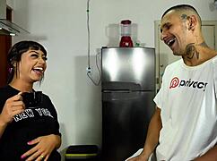 vizinha gave coffee and blowjob to thank neighbor in kitchen