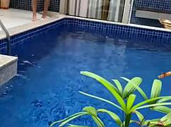 Tres machos se pagando no motel