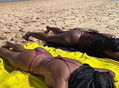 baiano guy showing and fingering two sluts at beach