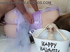 356 Hijastra Tetona Cosplay De Bruja Sexy Prueba Su Primer Anal