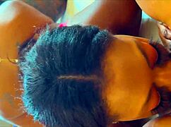 squirting all over ebony milf bella cumms 😜