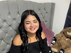madrastra accepts to fulfill her fantasies