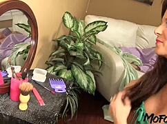 Mofozo com step mom with big tits gets the cum in her pussy