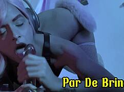 Ela Gosta De Brincar Com A Buceta Usando Plug