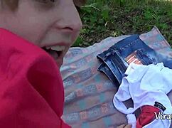 Fucking wet pussy and creampie feels so good on picnic in woods