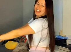 Enseña calzoncito para bailar