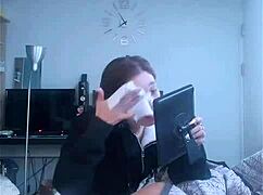 Coreana shows panties in live stream