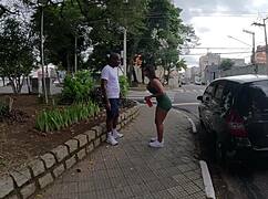 Fudendo a buceta e o cuzinho da gostosona da academia